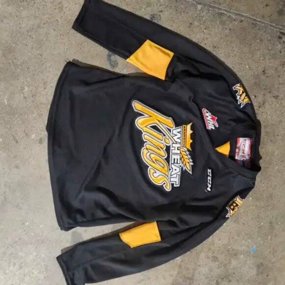 CCM Brandon Wheat Kings Jersey - Picture 4 of 5